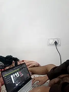 Bigdickboy2406 online show from 14, 12, 2025