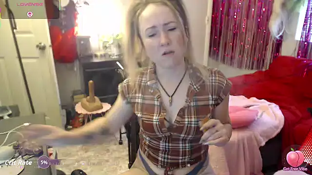 Snapshot of alluringpixie chatting on 5, 2, 2026 alluringpixie online show from 5, 2, 2026