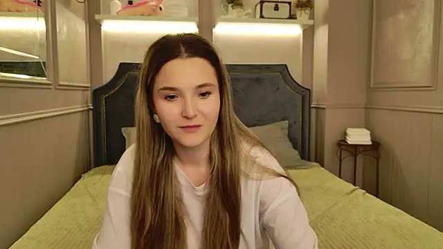 Lina Sinerz online show from 5, 3, 2026