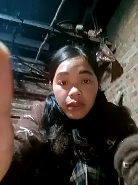 Snapshot of mon-monk chatting on 14, 12, 2025 mon-monk online show from 14, 12, 2025