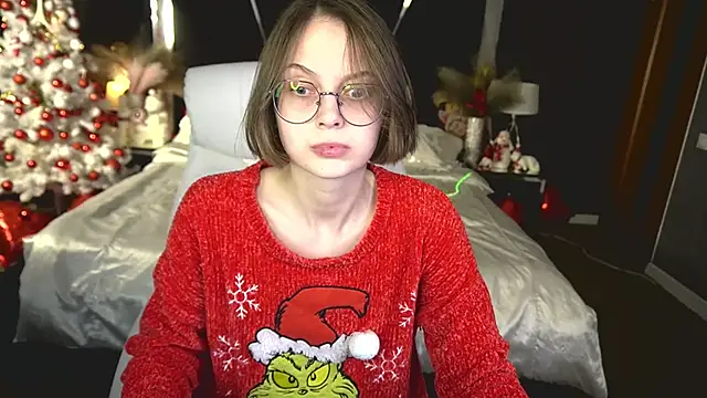 Snapshot of CharlyWines chatting on 15, 12, 2025 CharlyWines online show from 15, 12, 2025