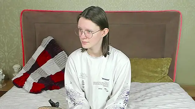 RoxyHerena online show from 19, 1, 2026