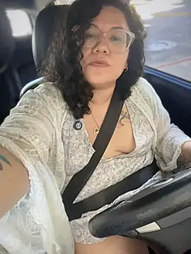 VanesssaMilf  online show from 6, 1, 2026