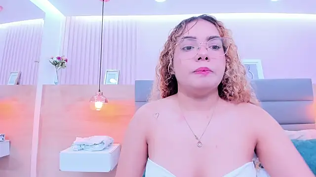 abril dolly online show from 15, 12, 2025