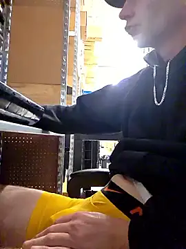 Snapshot of mythicbonez69 chatting on 13, 1, 2026 mythicbonez69 online show from 13, 1, 2026