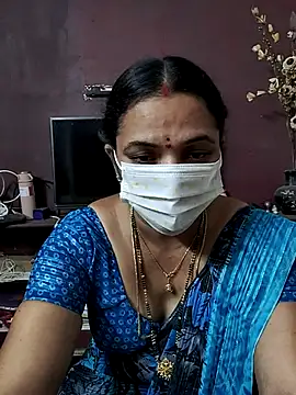 Snapshot of bhavyasri_55 chatting on 15, 12, 2025 bhavyasri 55 online show from 15, 12, 2025