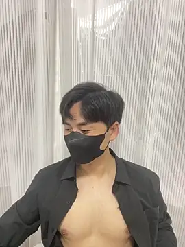 Snapshot of kimze7 chatting on 16, 12, 2025 kimze7 online show from 16, 12, 2025