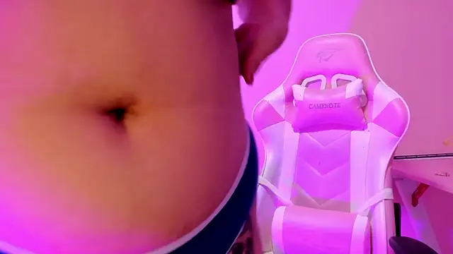 NaomySakura online show from 15, 12, 2025