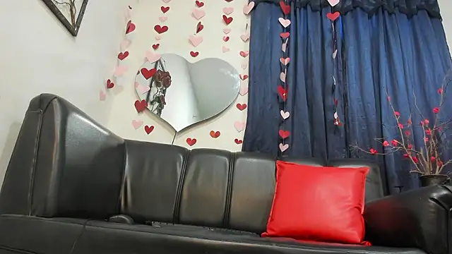 Snapshot of CaramelDesire chatting on 19, 2, 2026 CaramelDesire online show from 19, 2, 2026