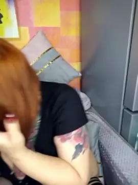 Snapshot of Very_sly_fox chatting on 15, 2, 2026 Very sly fox online show from 15, 2, 2026