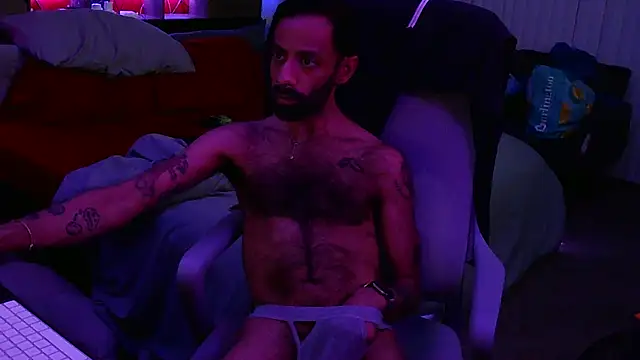 Snapshot of LilBrownPKB chatting on 14, 12, 2025 LilBrownPKB online show from 14, 12, 2025