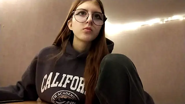 VictorinaMccorey online show from 22, 12, 2025