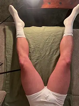 Snapshot of Krizzly666 chatting on 16, 12, 2025 Krizzly666 online show from 16, 12, 2025