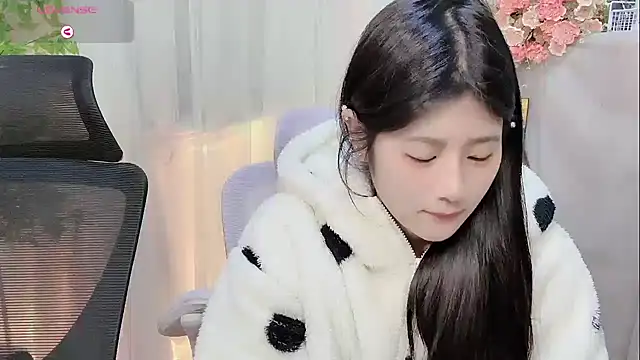 Snapshot of Yvonne-07 chatting on 14, 1, 2026 Yvonne-07 online show from 14, 1, 2026