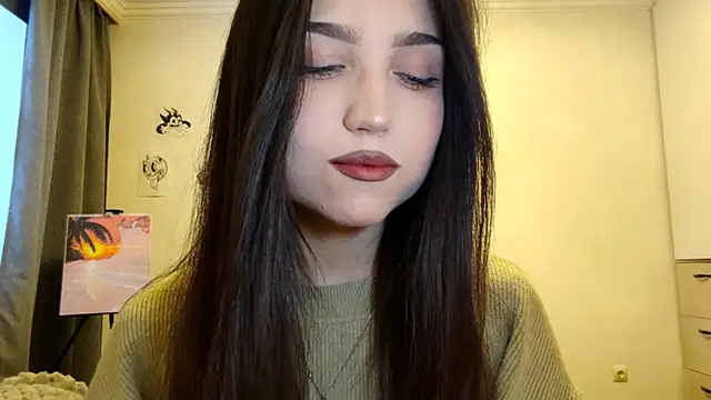 Snapshot of Qwami_Amie chatting on 15, 12, 2025 Qwami Amie online show from 15, 12, 2025