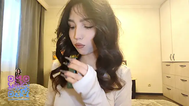 Qwami Amie online show from 3, 2, 2026