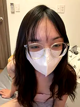 Snapshot of mimichannn99 chatting on 16, 12, 2025 mimichannn99 online show from 16, 12, 2025