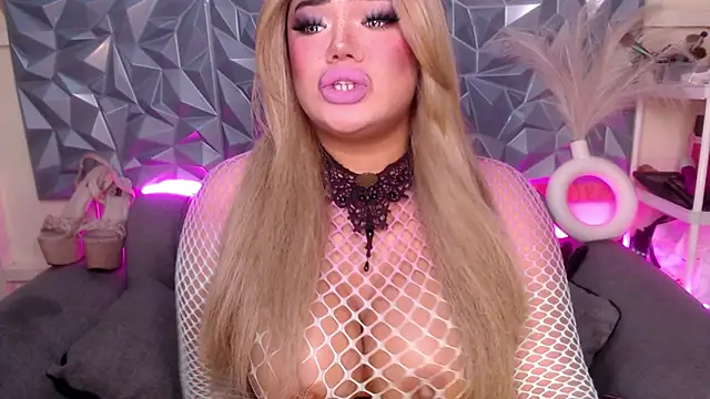 AlwaysHornyMia online show from 18, 1, 2026