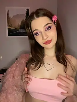 Snapshot of WIKESSTAR chatting on 16, 12, 2025 WIKESSTAR online show from 16, 12, 2025