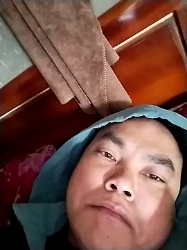 Snapshot of Luckyy03 chatting on 18, 12, 2025 Luckyy03 online show from 18, 12, 2025