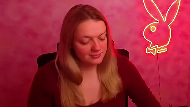 Snapshot of Samantha_Gloww chatting on 16, 12, 2025 Samantha Gloww online show from 16, 12, 2025