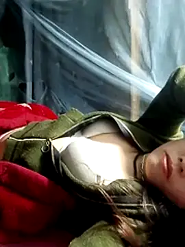 Snapshot of Heya_k2 chatting on 13, 12, 2025 Heya k2 online show from 13, 12, 2025