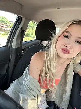 Kiss Aurora  online show from 17, 1, 2026