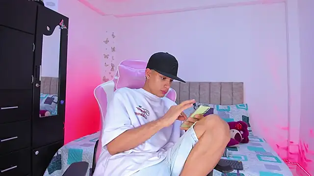 Snapshot of Michael_Jordan_zz chatting on 20, 3, 2026 Michael Jordan zz online show from 20, 3, 2026