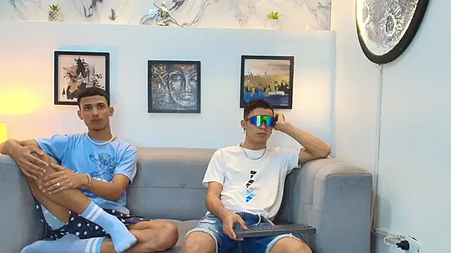 YOUNG GUYS1 online show from 23, 12, 2025