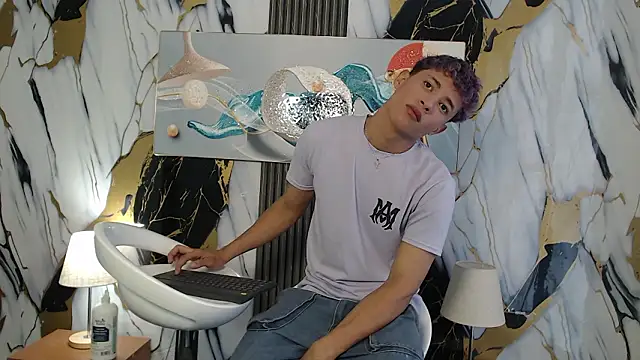 Snapshot of YOUNG_GUYS1 chatting on 15, 2, 2026 YOUNG GUYS1 online show from 15, 2, 2026