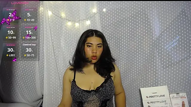 deliaquafurr1 online show from 4, 2, 2026