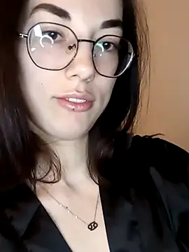 EmmaJacson online show from 18, 12, 2025