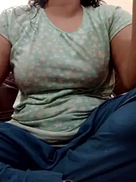 Snapshot of nosrat014 chatting on 10, 2, 2026 nosrat014 online show from 10, 2, 2026