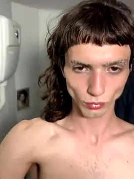 Alayafatttt online show from 15, 12, 2025