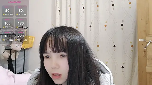 Snapshot of summerxiaojiejie chatting on 15, 12, 2025 summerxiaojiejie online show from 15, 12, 2025