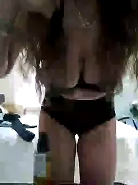 NovaMia online show from 5, 2, 2026