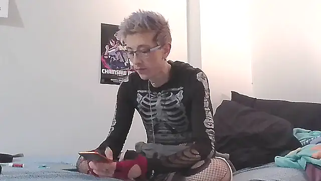 AskAveryAnything online show from 14, 12, 2025