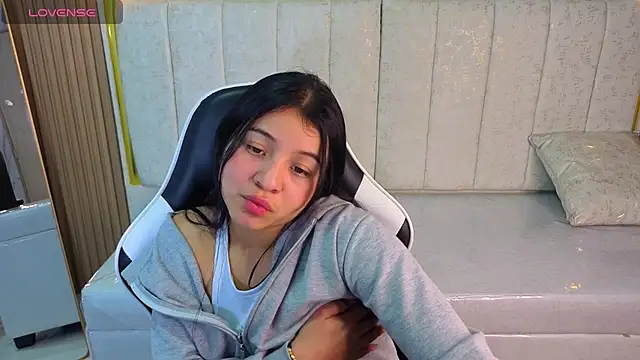 Sofi Adams Tx online show from 17, 12, 2025