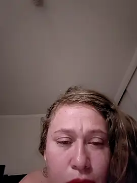 Yarafox01 online show from 5, 2, 2026