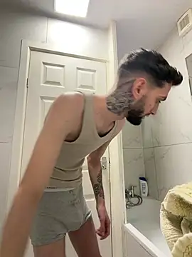 Juliann69Ramiro online show from 18, 2, 2026