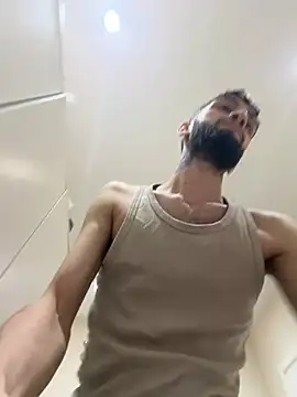 Juliann69Ramiro online show from 2, 4, 2026