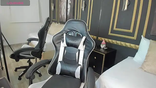 yera curry online show from 2, 2, 2026