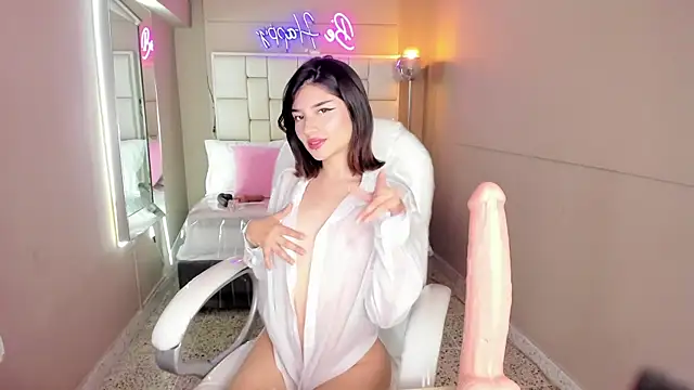 Claireuwu1 online show from 6, 2, 2026