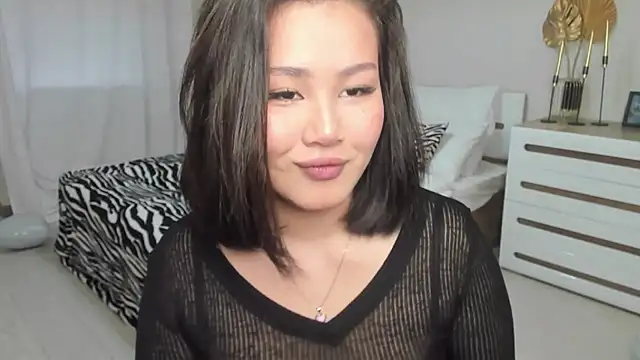 Brunette Charm online show from 21, 3, 2026