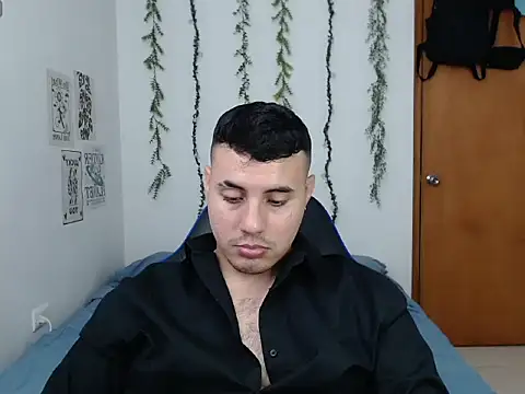 ENZO444  online show from 15, 12, 2025