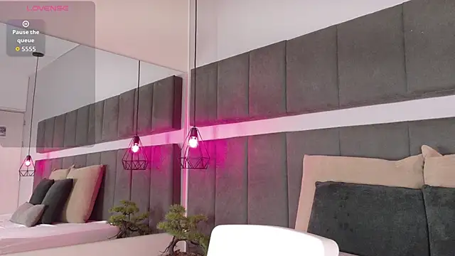 luna blannco online show from 8, 1, 2026