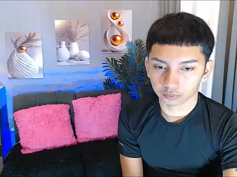 dylan hardfucker online show from 16, 2, 2026