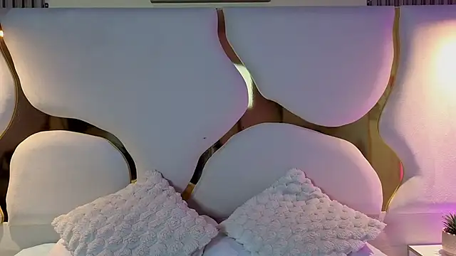 Snapshot of lunajones__ chatting on 15, 12, 2025 lunajones online show from 15, 12, 2025