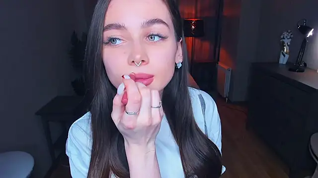 YvonneRobes online show from 9, 1, 2026