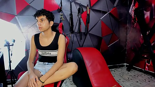 Hot Boys Without Limits online show from 18, 1, 2026